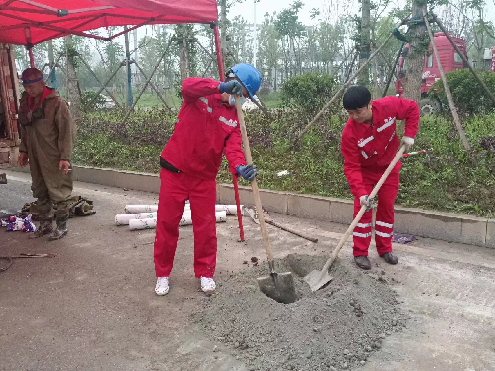 鄂伦春管道疏通哪家好】及时进行市政管道清淤